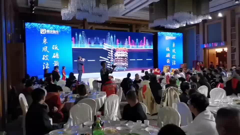 摇一摇赛车游戏案例